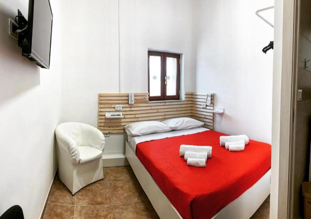 Miris Home Fast And Comfortable With Self Check In 8 Minutes Walk Near Naples Airport Kültér fotó