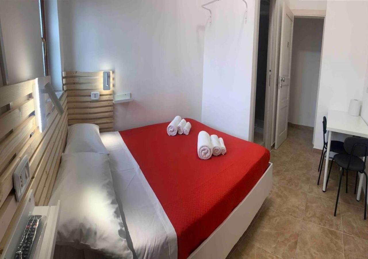 Miris Home Fast And Comfortable With Self Check In 8 Minutes Walk Near Naples Airport Kültér fotó